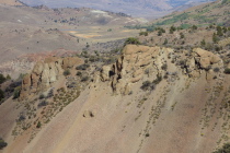 Volcanic outcroppings above Pickel Meadow