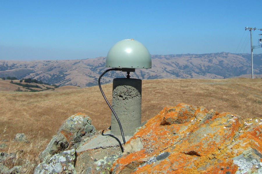 An antenna of some sort near Monument Peak