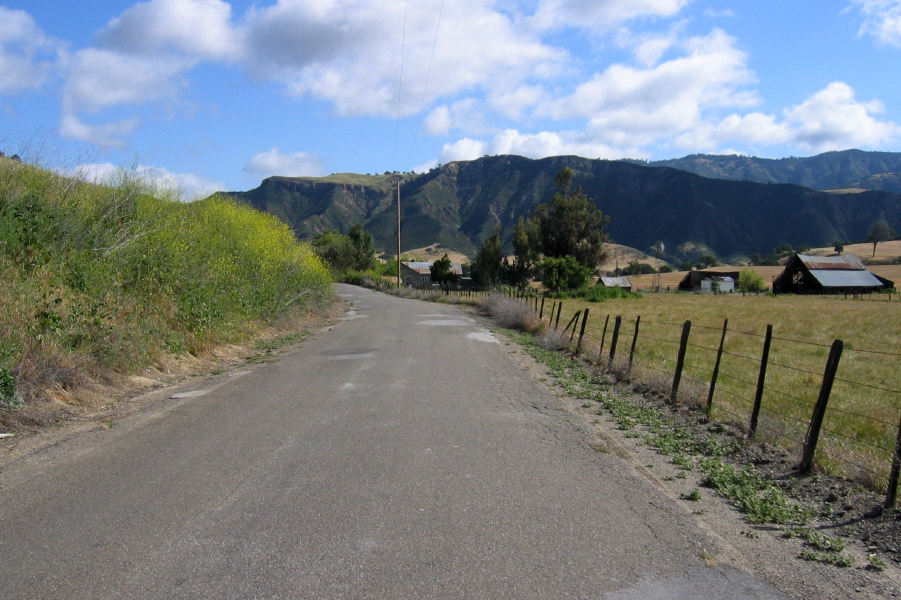 On the San Benito Lateral, connecting CA25 to Old Hernandez Rd. (1390ft)