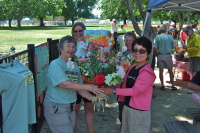 Judy, Mindy, Vickie, and Hisako show off their flowers and cards.
