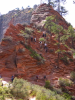 More crowds on the upper trail.