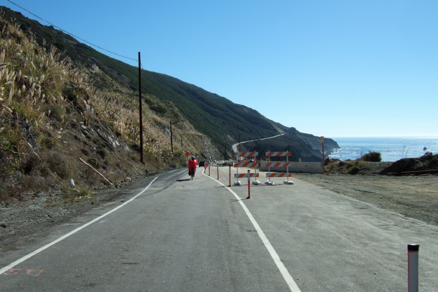 Passing through a one-way control near Vicente Creek.