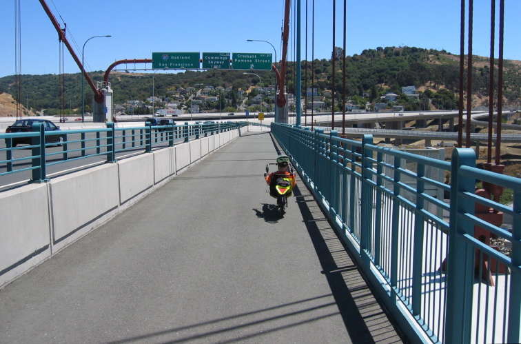 Crossing the Zampa Bridge southbound.