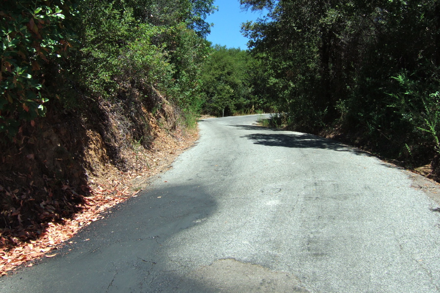 The road starts to zig-zag steeply up the hill.