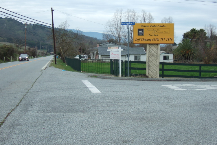 Entrance to Countryview Drive on McKean Rd.