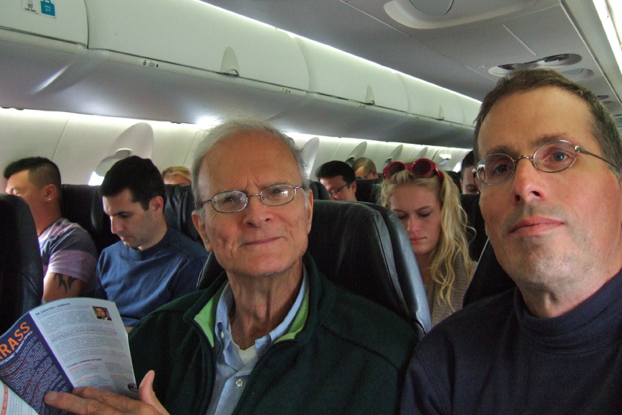 David (l) and Bill on the SJC->LAX flight.