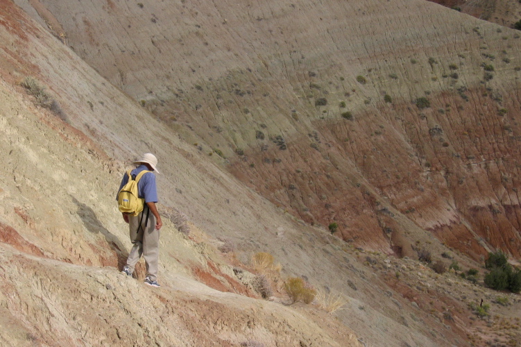 David descending the Eagle View Trail (1).