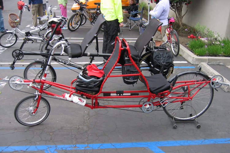 Chris Broome's recently re-painted back-to-back Lightning tandem.