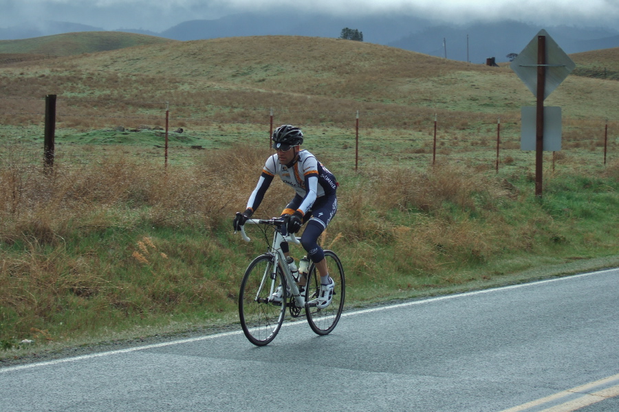 A Dolce Velo rider climbs out of Bitterwater Valley.