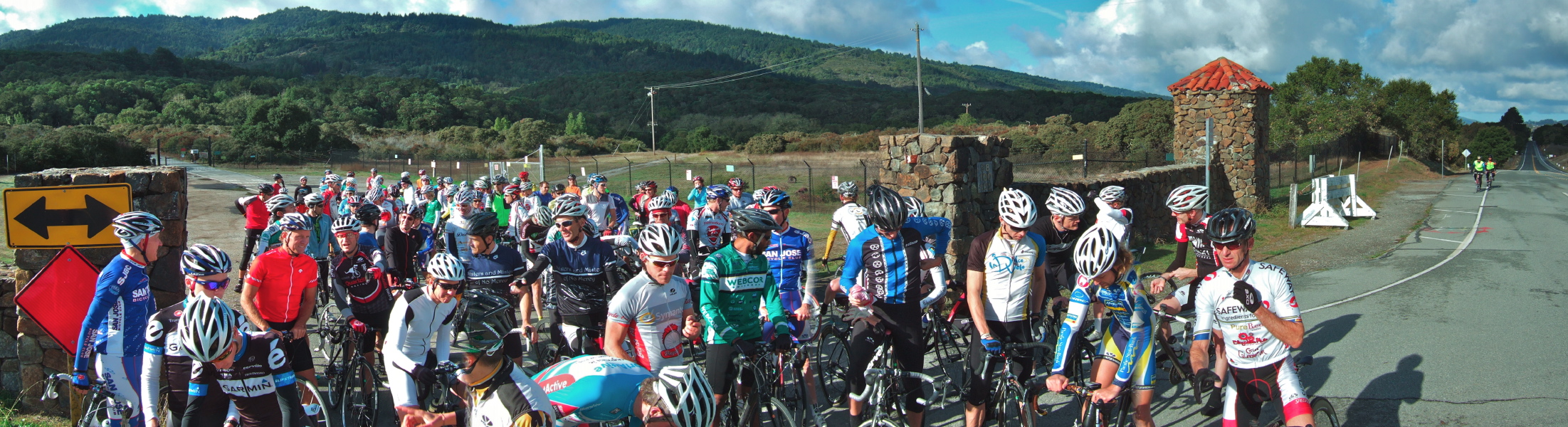 Queuing to start the promenade to the base of Kings Mountain Road (1)