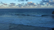 Video: Surf at Ha'ula Beach near sunset