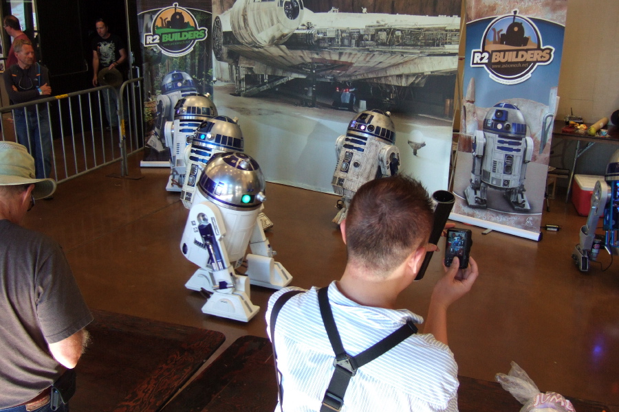 Life-size R2's