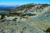 View of Deer Lakes and Mammoth Crest from the top of the plateau drain.