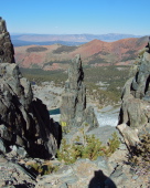 Pinnacle between the gendarmes on Mammoth Crest