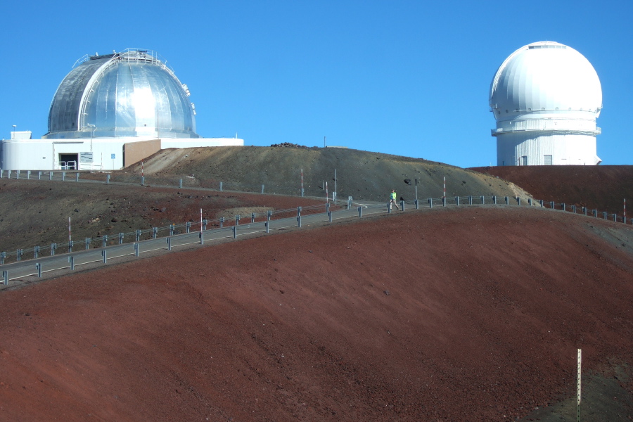 Laura chooses to walk over to the Keck Observatory