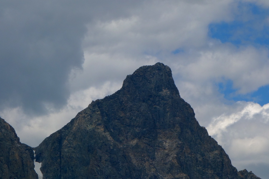 Summit of Banner Peak is similarly unoccupied.