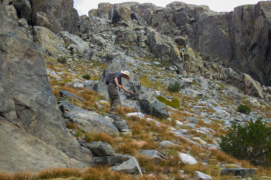 Bill nears the bottom of the Class 2 route between Cecile and Minaret Lakes.