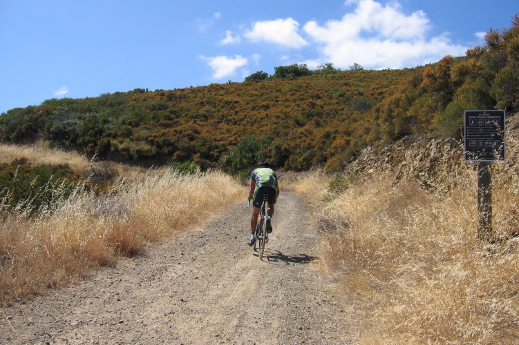 Another road cyclist on the dirt part. (2400ft)