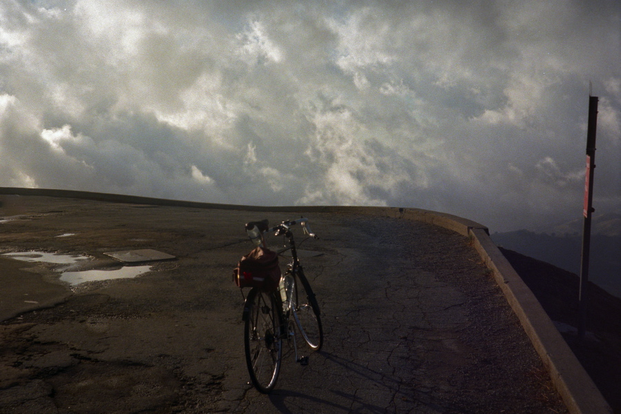 My bike and the parking lot in front of the observatory.