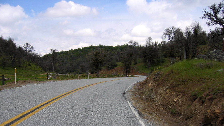 Descending Mines Rd. north of Eylar Summit