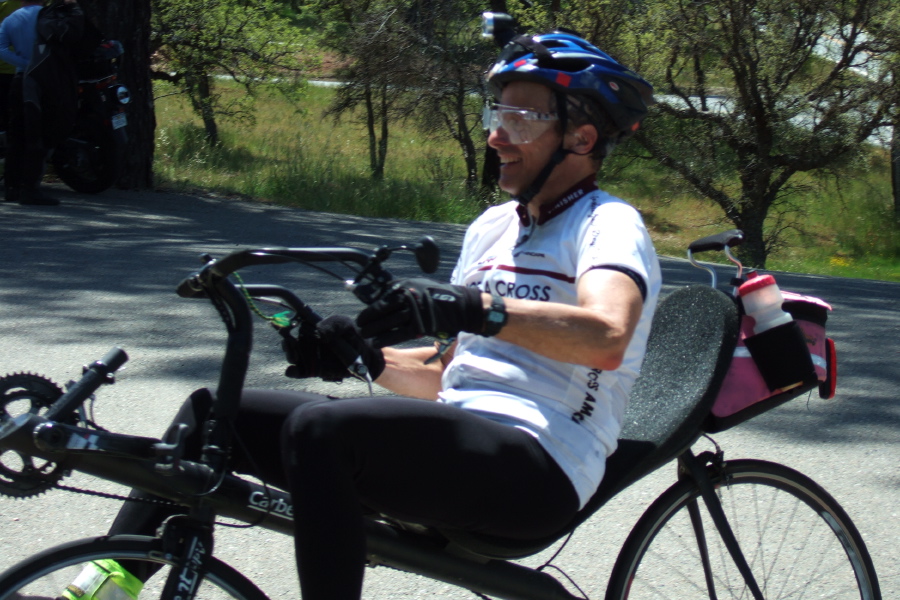 A fit-looking Tim Woudenberg glides into the DMD lunch stop.