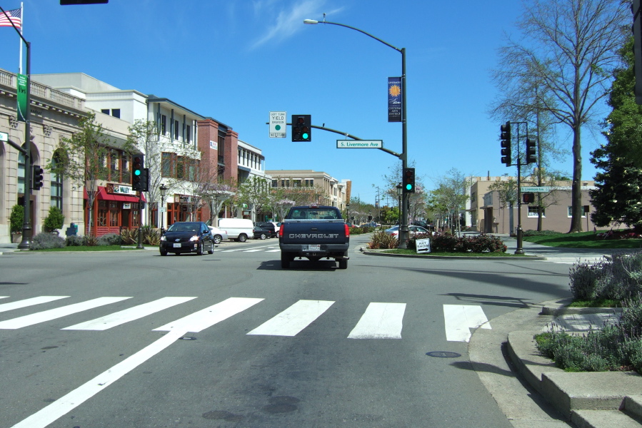 Turning right on South Livermore Ave.