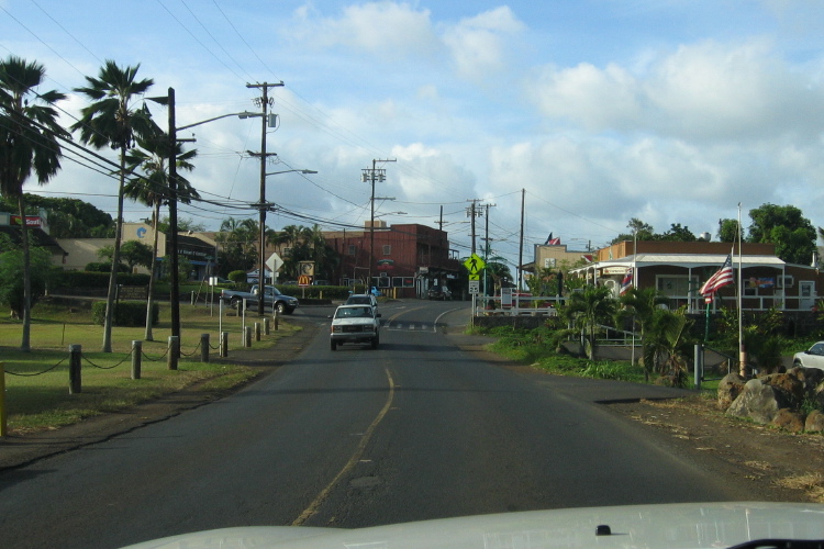 Driving through Hale'iwa