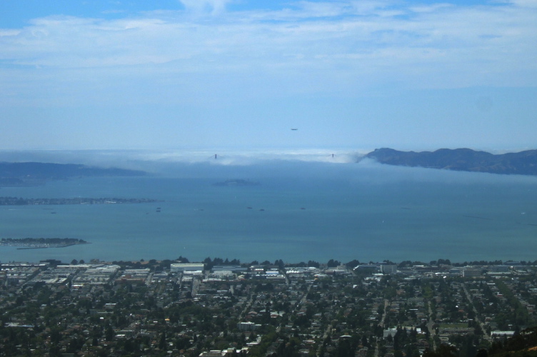 Dirigible over the Golden Gate Bridge.