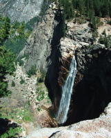 Illilouette Fall as seen from its viewpoint along the Panorama Trail.