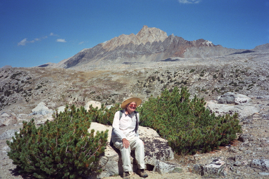 David takes a break near Piute Pass.