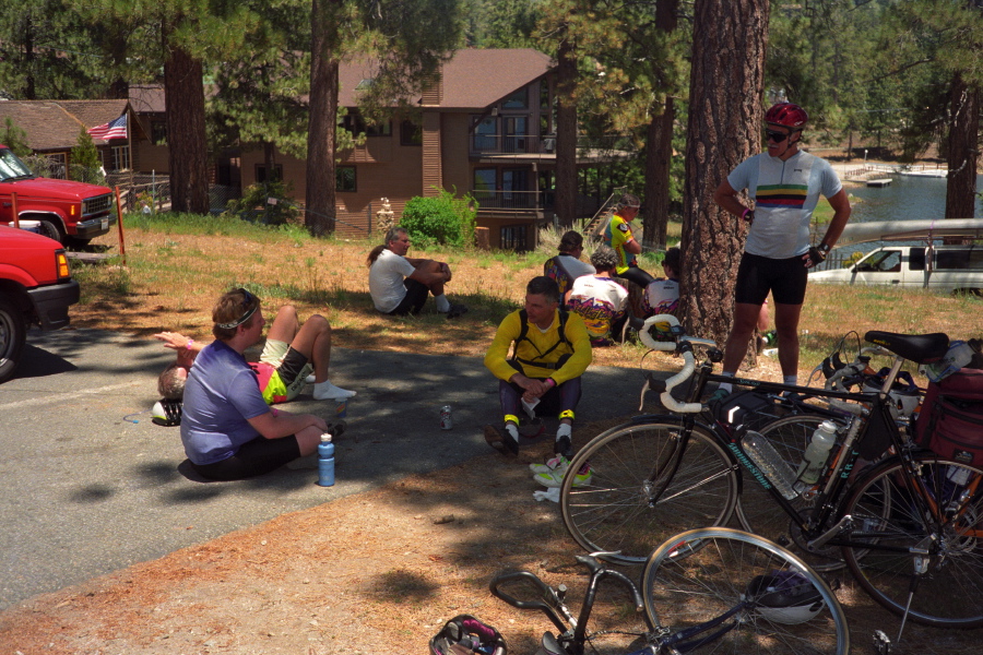 Chris holds forth at the Big Bear Lake lunch stop.