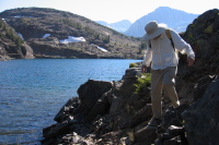 David descends to Lake Helen 2 (10101ft).