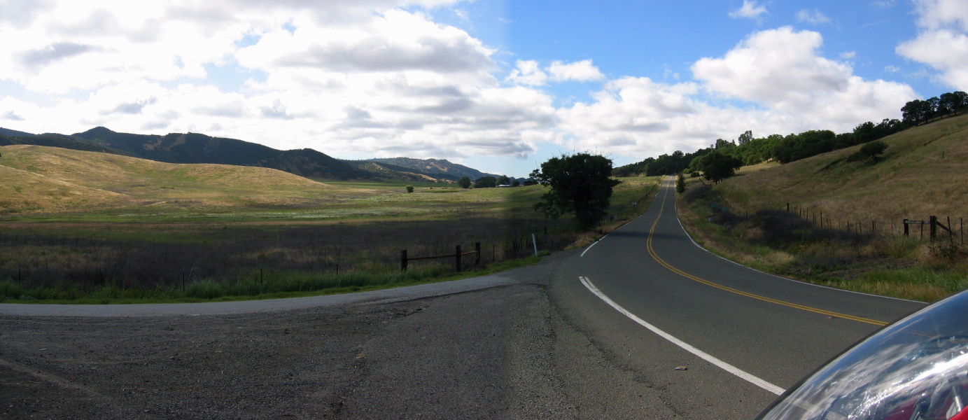 CA25 heading south through Dry Lake Valley. (1408ft)