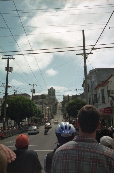 Watching the race from a little closer to the climb up Fillmore Street