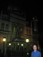 Bill in front of the Sultan Mosque on Muscat Street