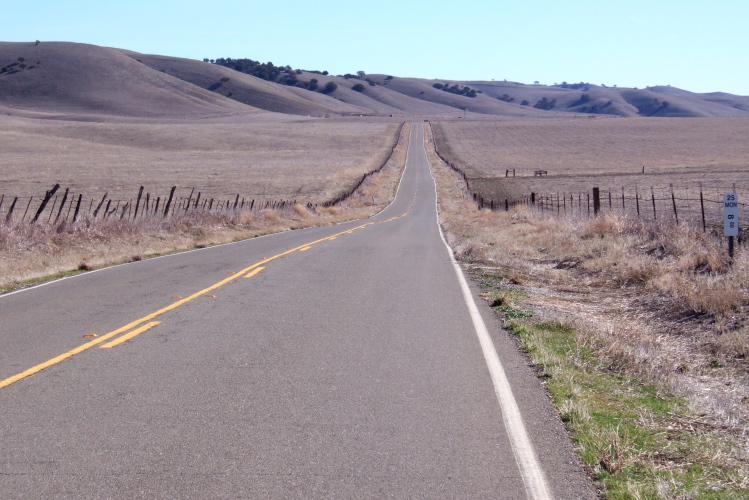 Riding south through Peachtree Valley.