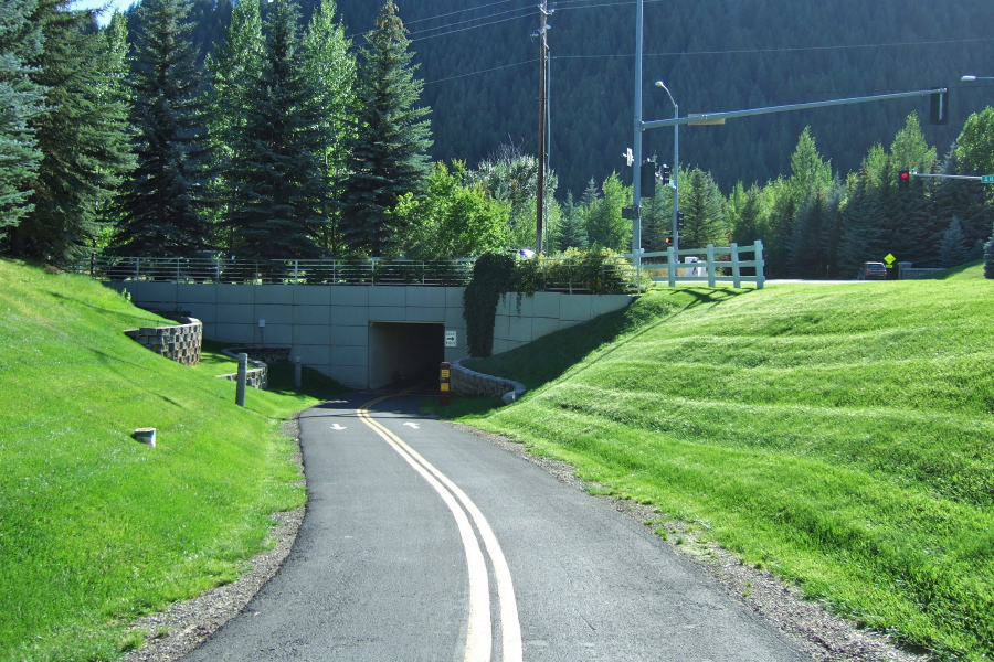 The bike path gets its own tunnel under ID75.