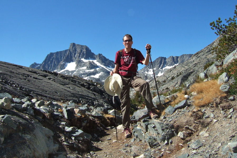 Bill stops on the approach to Thousand Island Lake (9833ft).