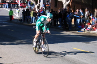 A Credit Agricole rider climbs Lombard St. (2)