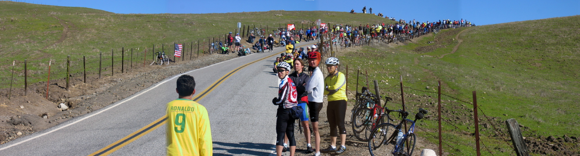 The crowd by the road below the false summit on Sierra Rd.