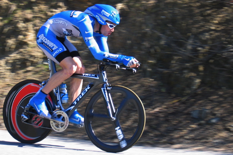 George Hincapie crests Bailey Rd.