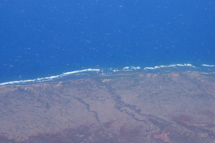 Passing over the shipwreck on Lana'i Island.