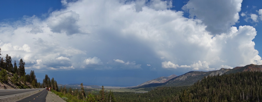 Thunderstorm east of Mammoth Lakes