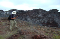 David stands at the rim of Mauna Ulu.