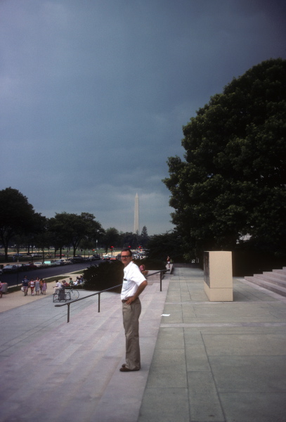 David on the steps of the National Gallery