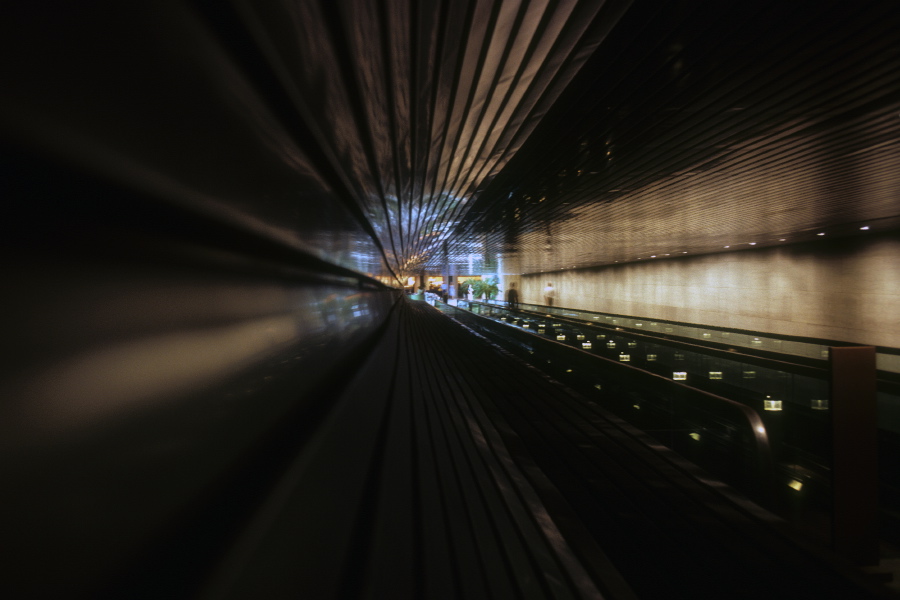 A powered walkway inside a metro station